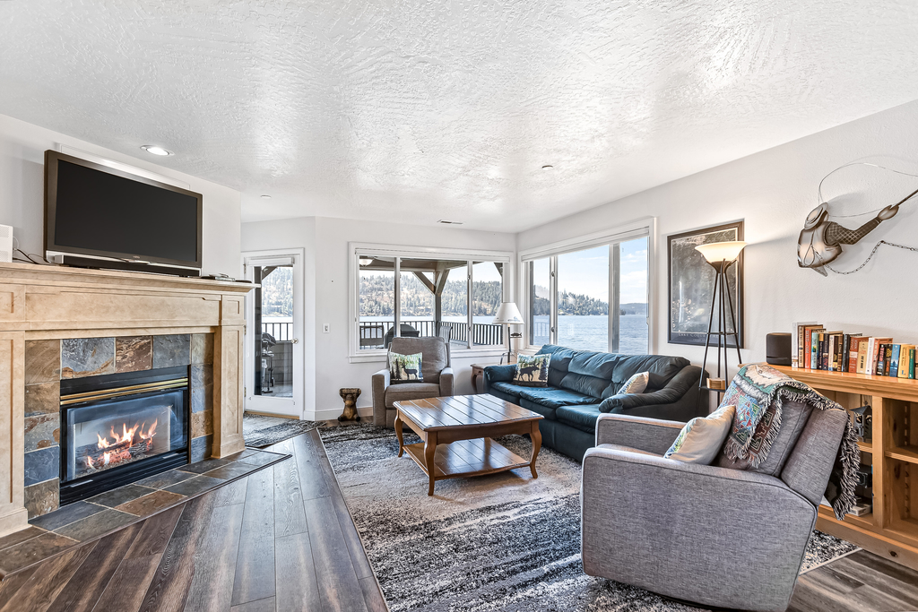 Lakefront Escape with Balcony Views & Pool Access