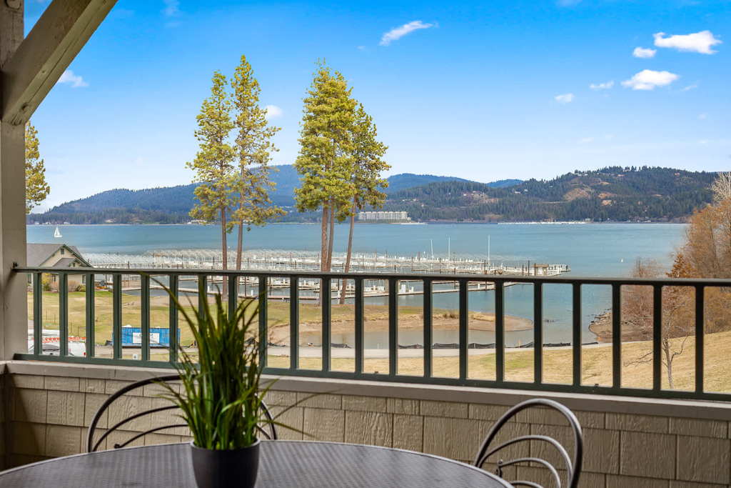 Scenic Waterfront Haven with Private Balcony & BBQ