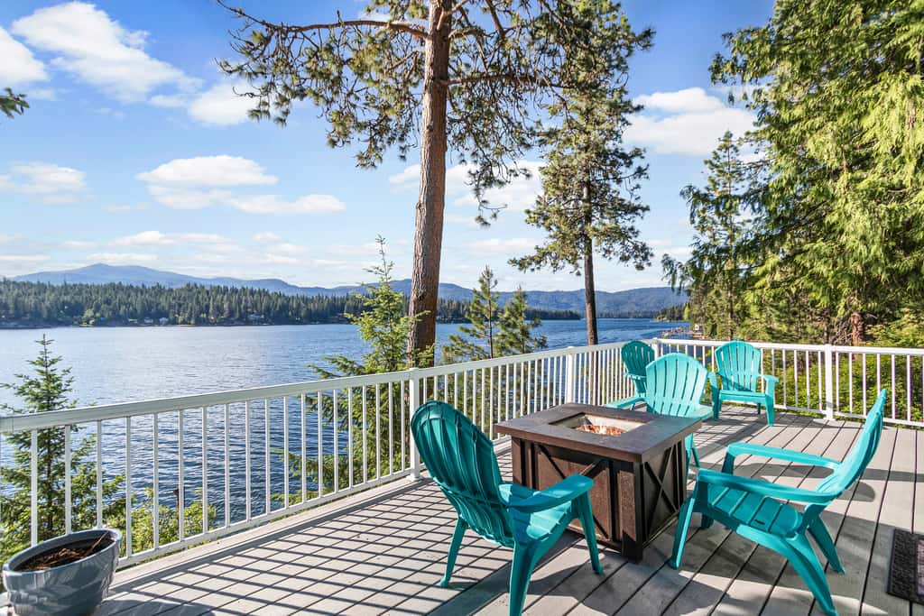 Peaceful Lakeside Escape | Private Dock + Kayaks