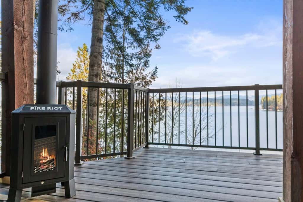 Lakefront Luxury | Dock, Hot Tub & Entertainment