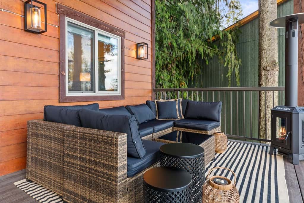 Lakefront Luxury | Dock, Hot Tub & Entertainment