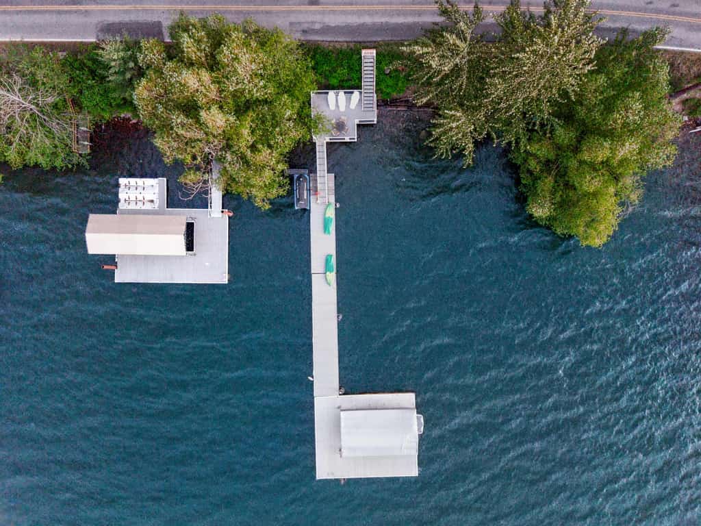 Lake days, star-filled nights, and room for the whole crew. Welcome to your 6-bedroom, 6-bath sanctuary right on Hayden Lake.