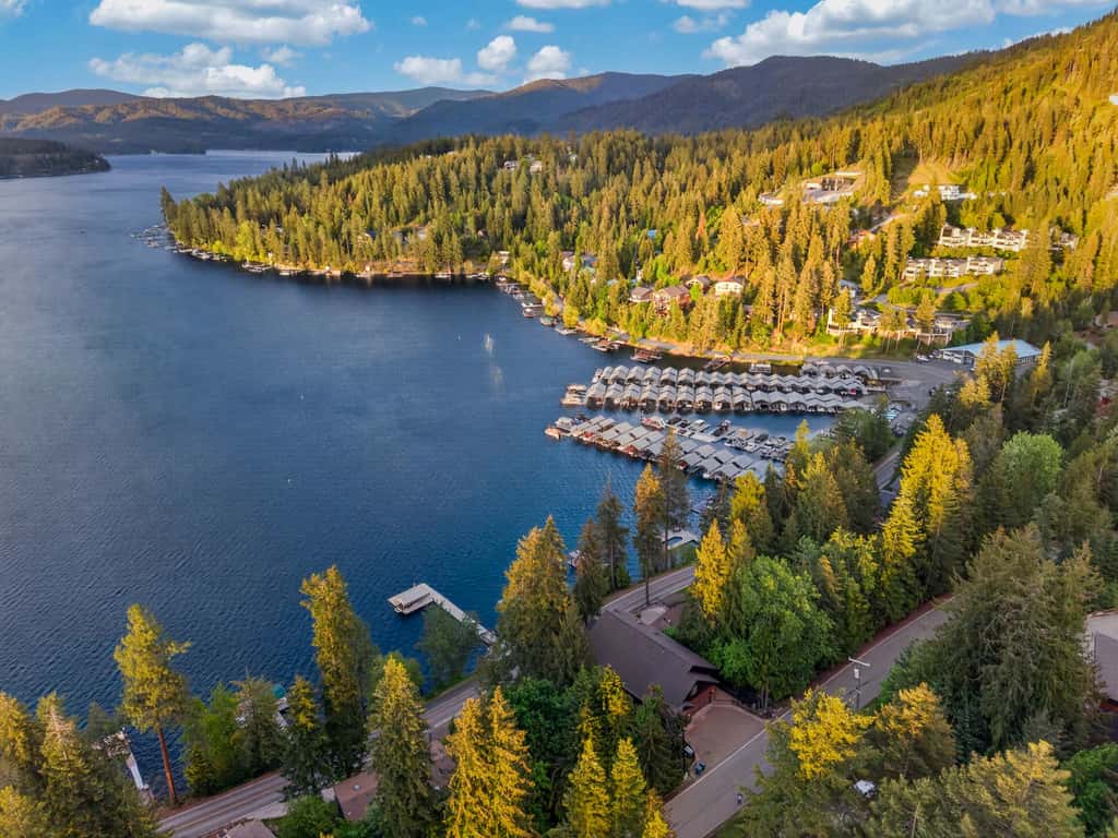 Lakefront Luxury | Dock, Hot Tub & Entertainment