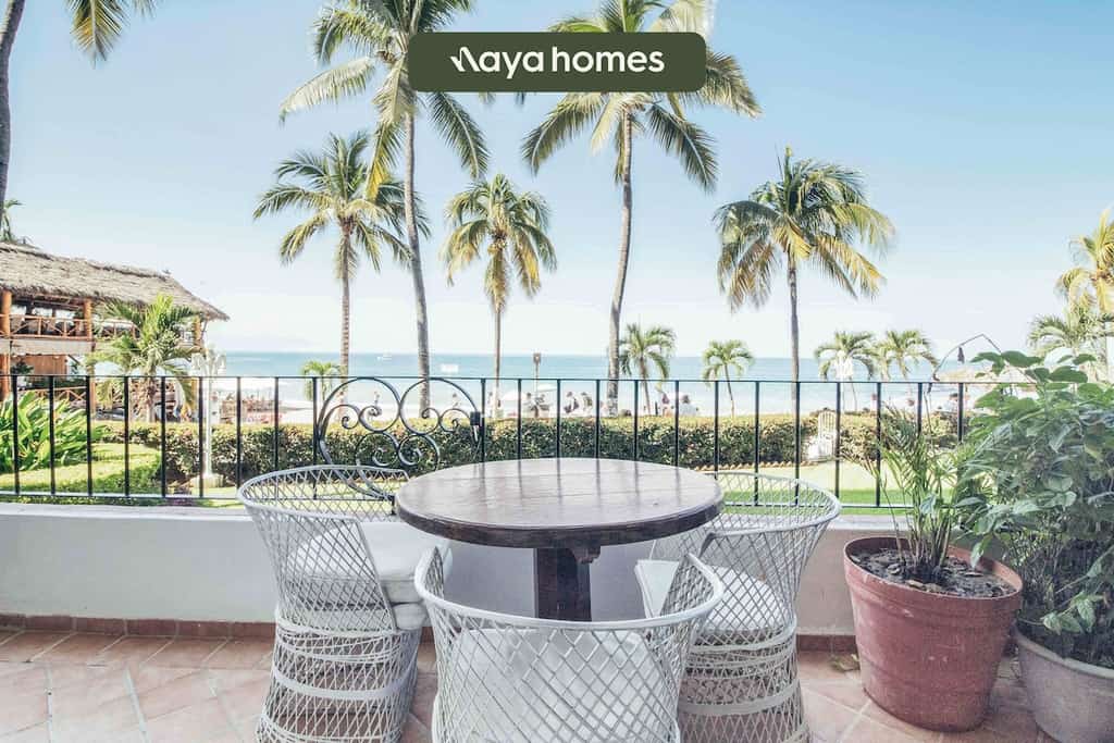 2BR/2BA Puerto Vallarta condo near beach, pool