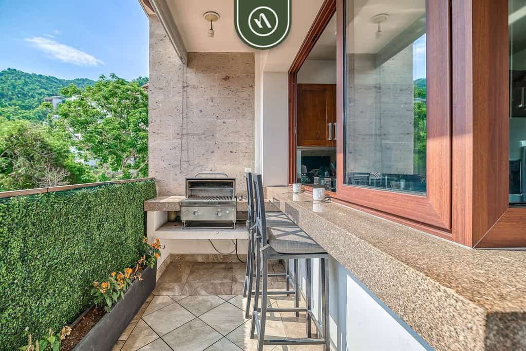 Residences by Pinnacle 207