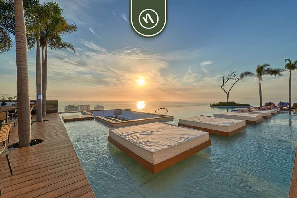 SoHo PV 806 | 1BR/2BA Puerto Vallarta | Beach, Pool, Gym