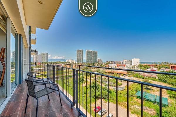 Zoho Skies T3 703 | 1BR/2BA | PV | Pool, Gym, Views