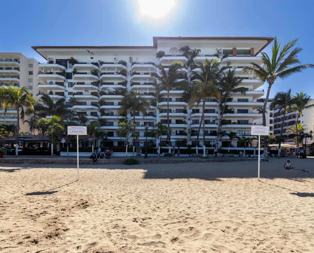 303 Vista del Sol
