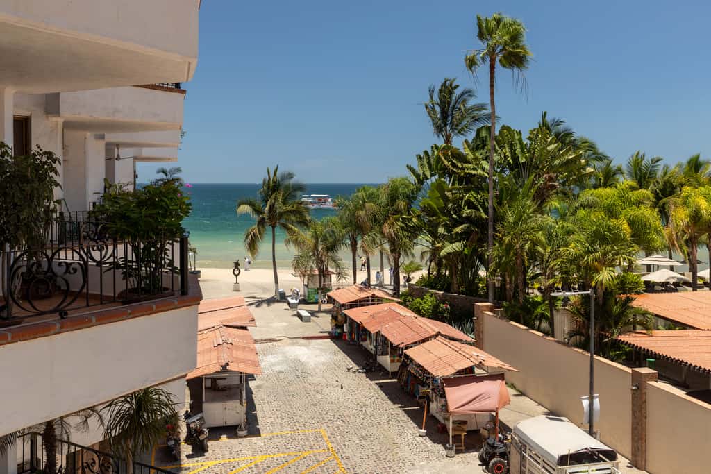 303 Vista del Sol