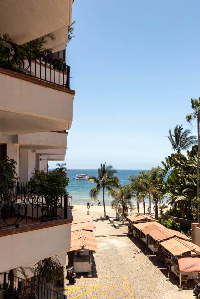 303 Vista del Sol