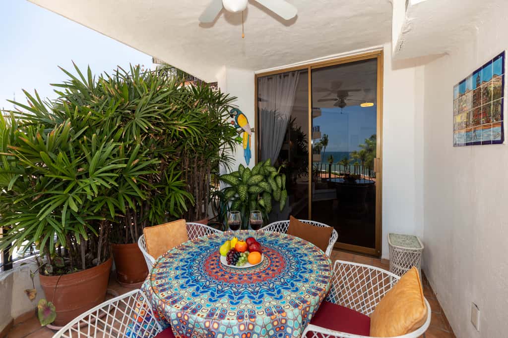 303 Vista del Sol