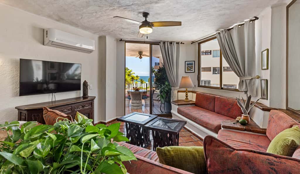 303 Vista del Sol