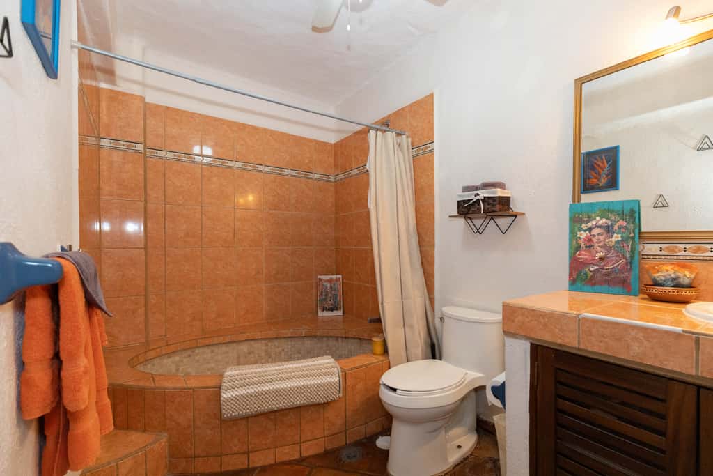 303 Vista del Sol