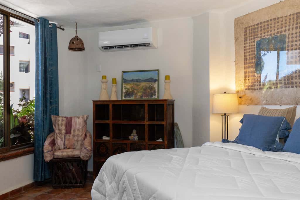 303 Vista del Sol