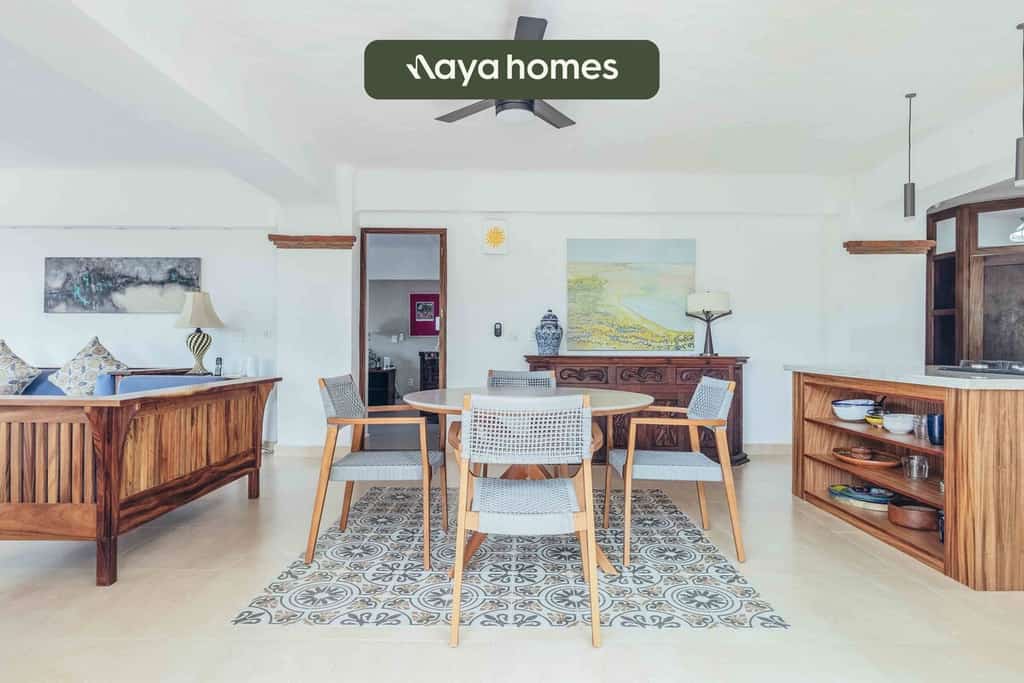 Beachfront 2BR/2BA Condo with Spectacular Ocean Views,