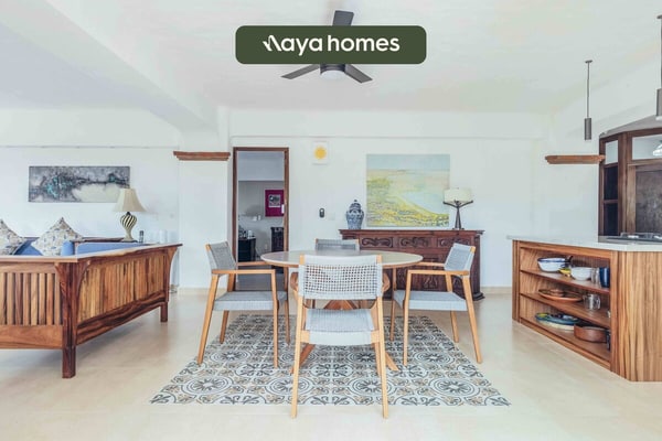 Beachfront 2BR/2BA Condo with Spectacular Ocean Views,