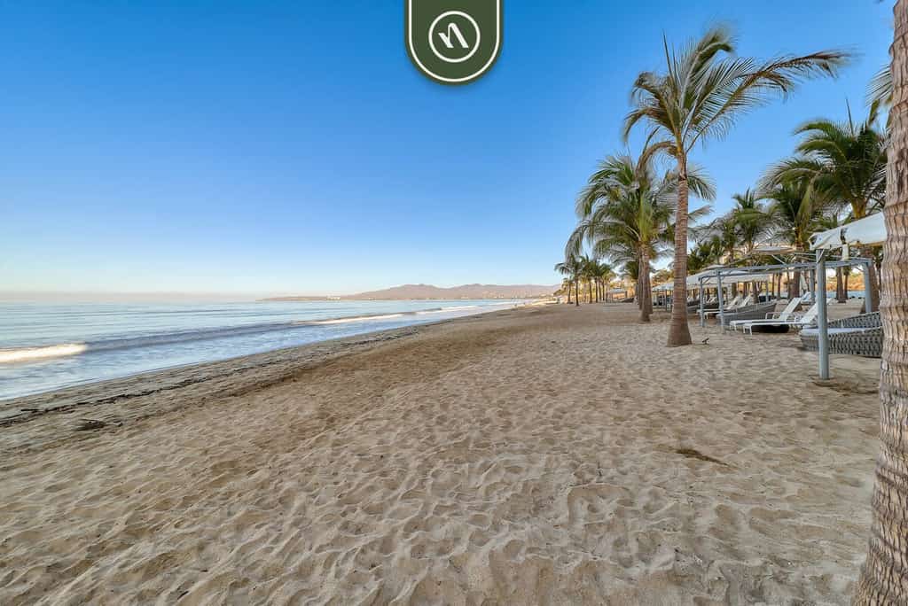 Stunning Oceanview Two Story Condo - Beach - Gym