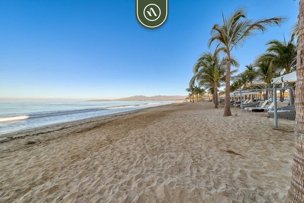 Stunning Oceanview Two Story Condo - Beach - Gym