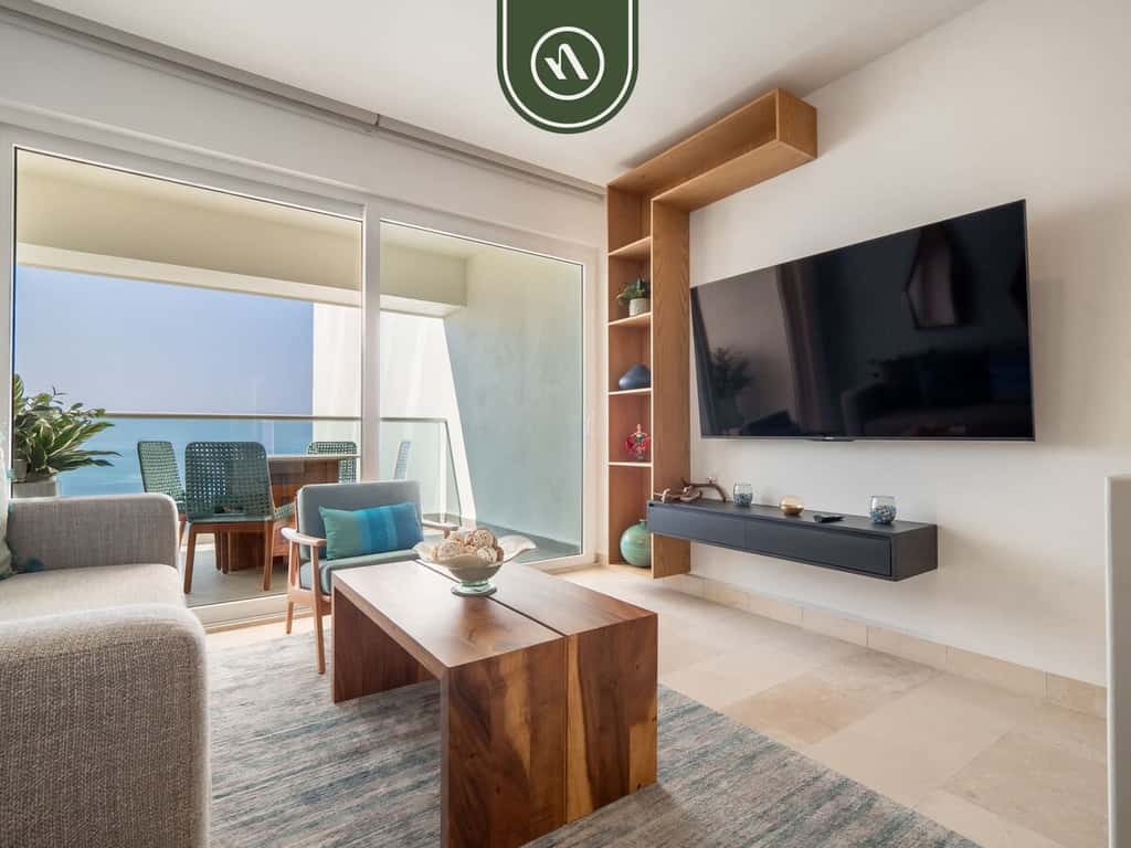 Harbor 171 North Tower 2104