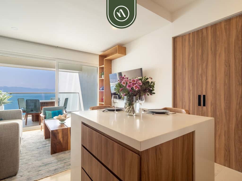 Harbor 171 North Tower 2104