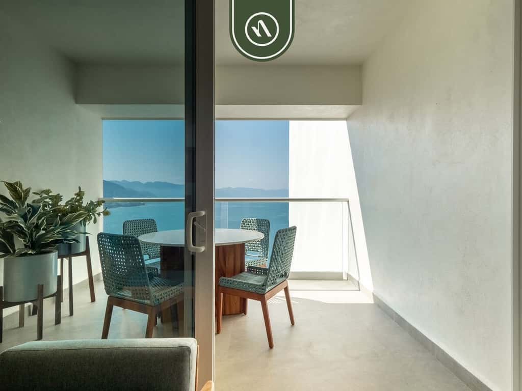 Harbor 171 North Tower 2104