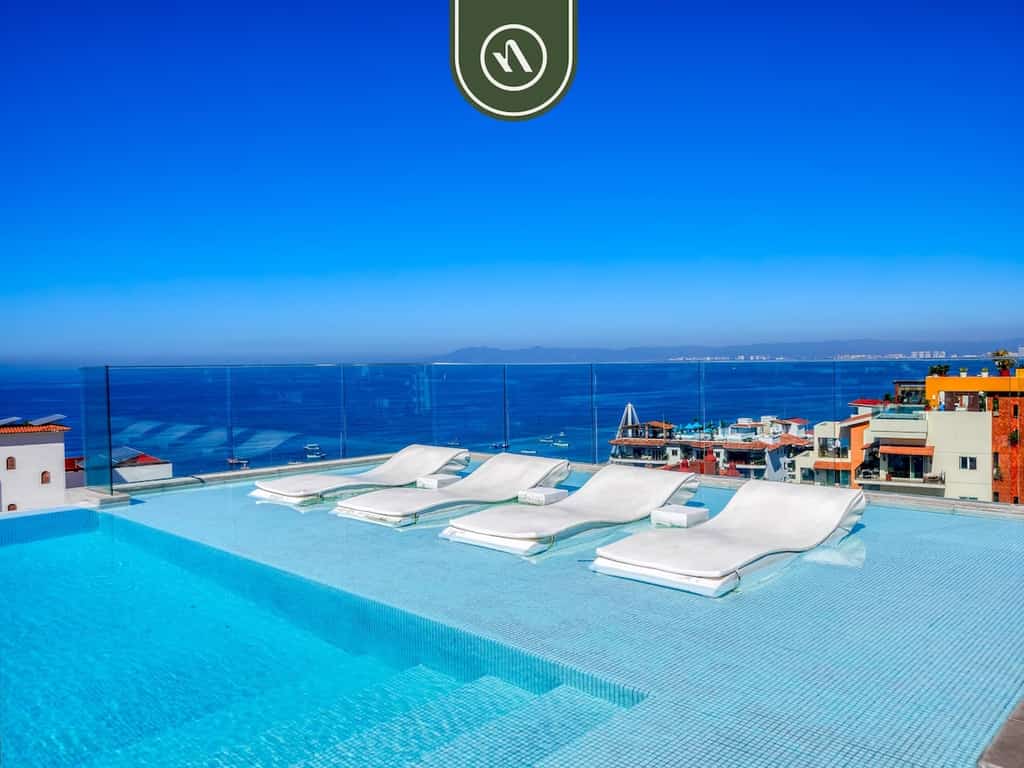 Dterrace 102 | 2BR/2BA | PV | Pool, Gym, Nightlife