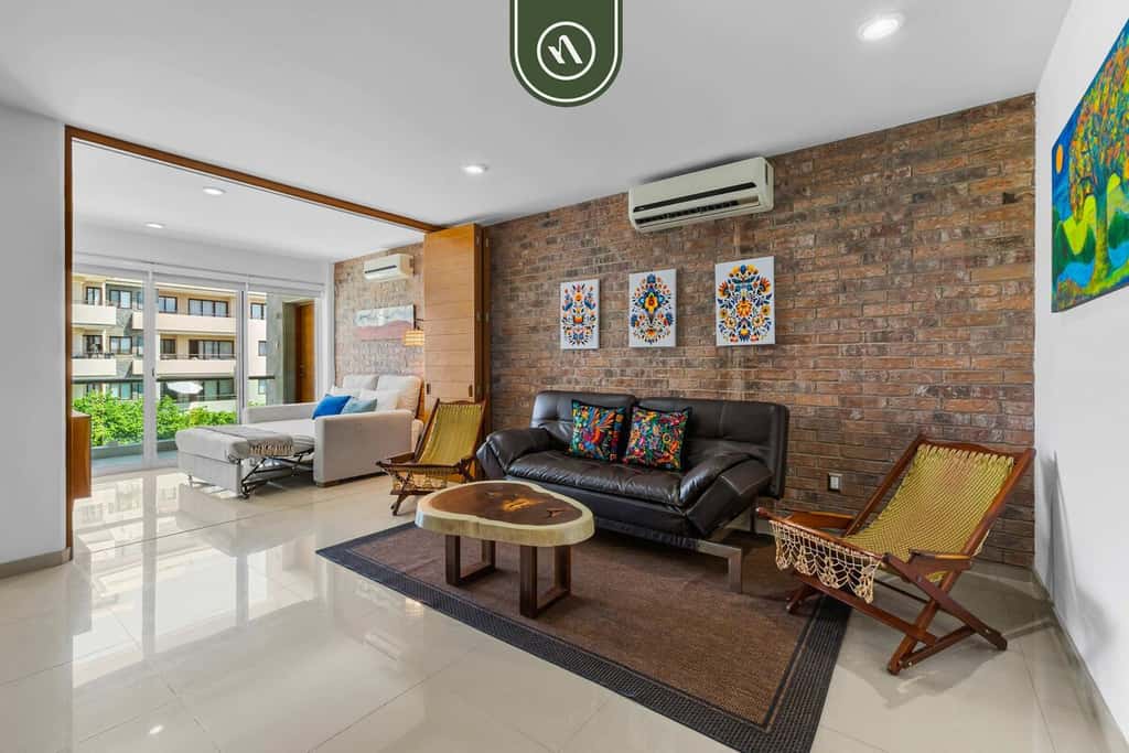 Loft 256 502