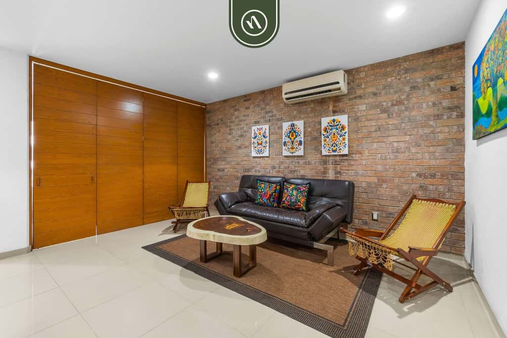 Loft 256 502
