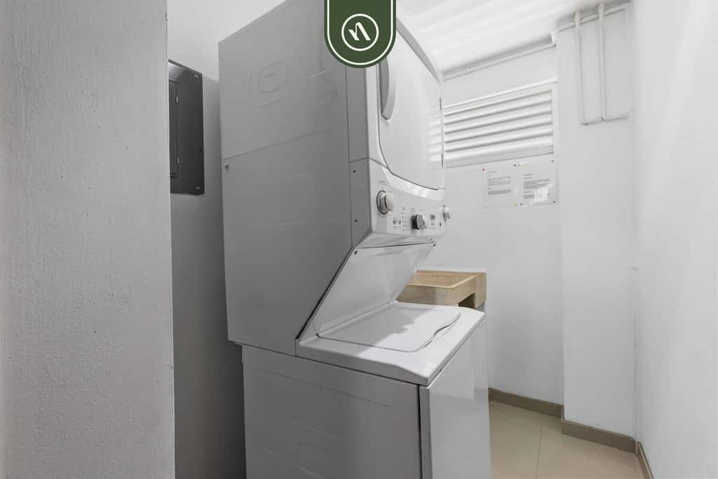 Loft 256 502