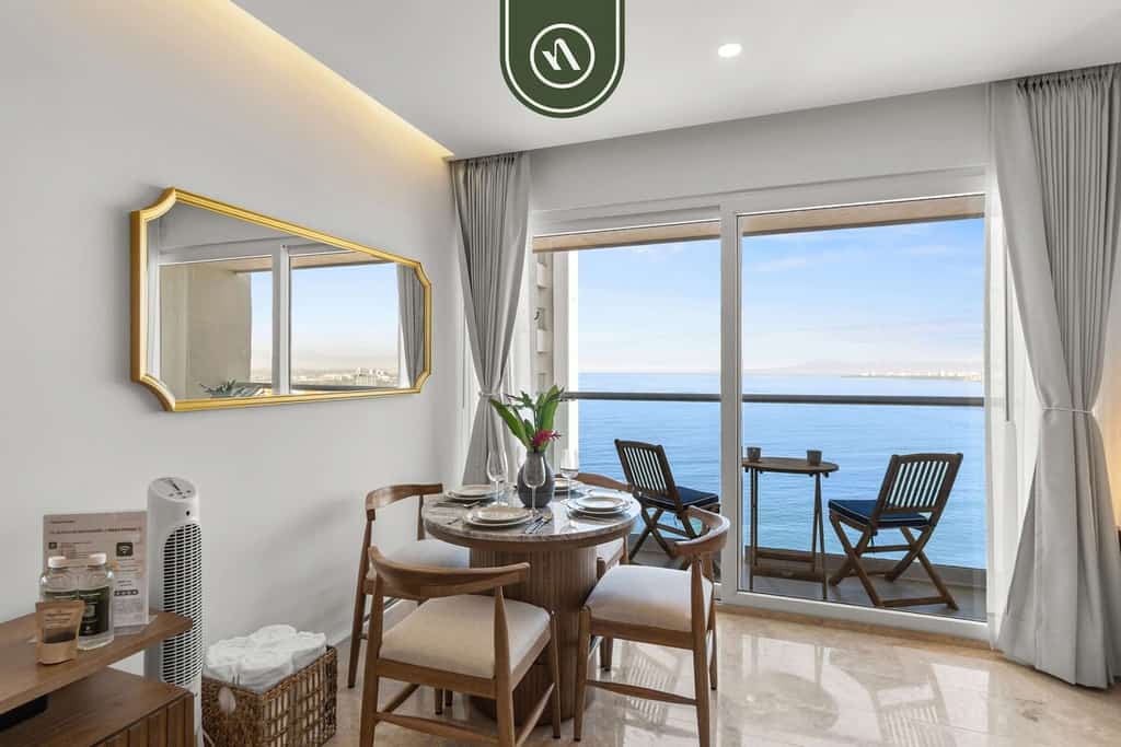 Luxury Studio with Oceanview - Beach - Pool - GYM