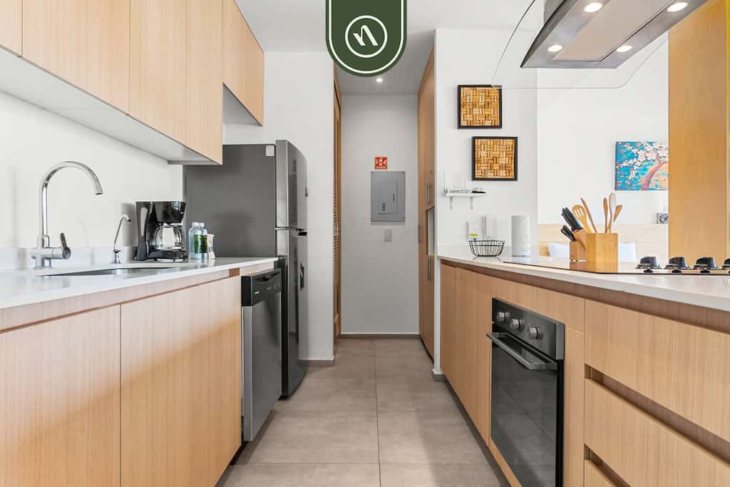 https://nayahomes.com/rentals/aria-ocean-t3-308
