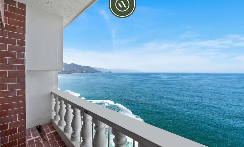 Costa Sur Estudio 7 | 1BR/1BA Puerto Vallarta Beachfront w/ Pool