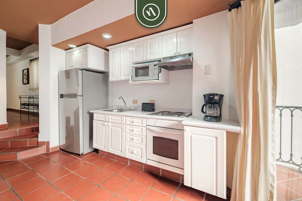 One Beach Street 405 B