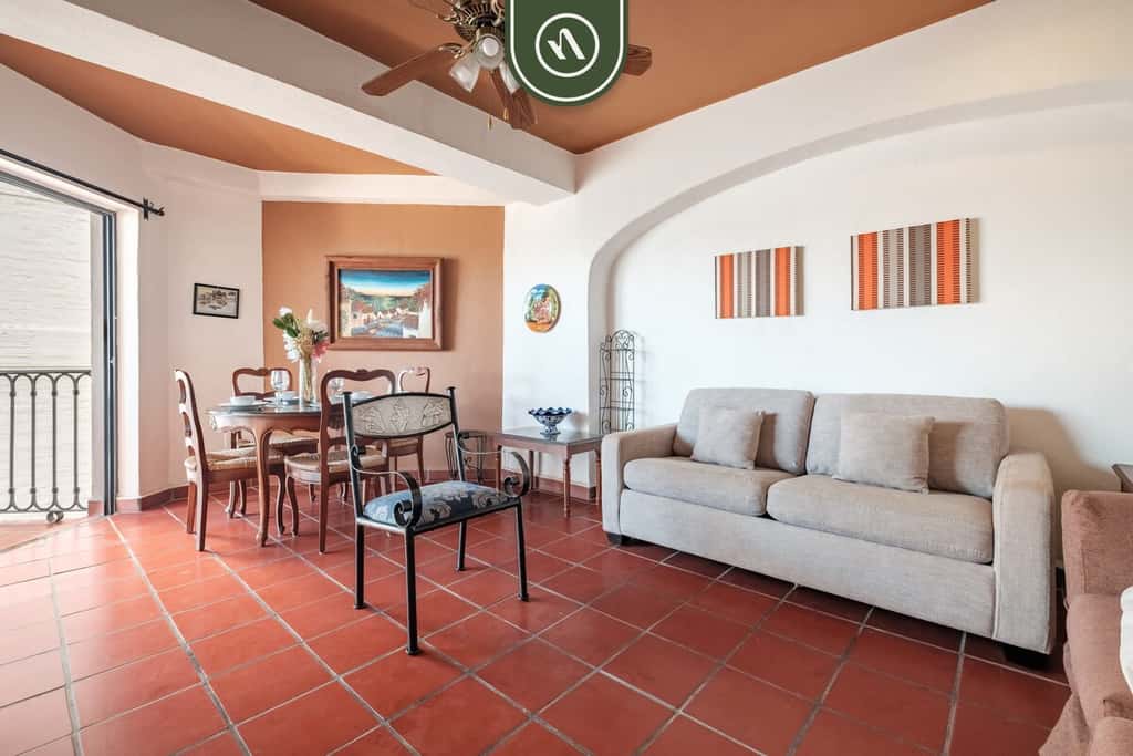 One Beach Street 405 B