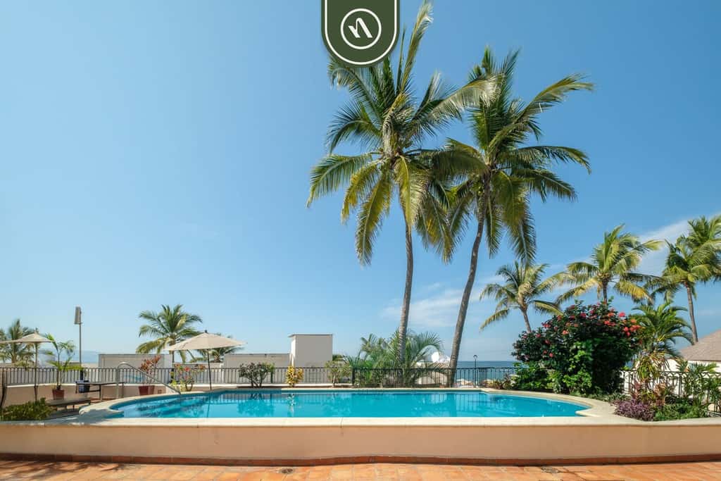 One Beach Street 405 B