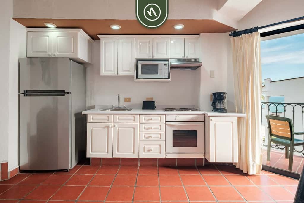 One Beach Street 506 B