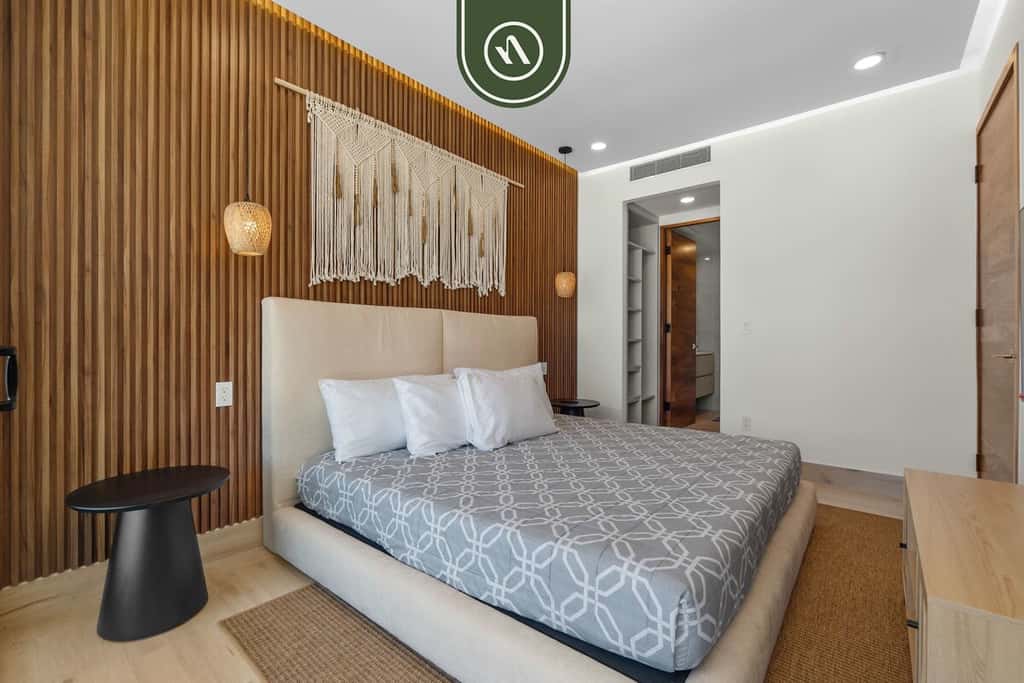 Udara 1F