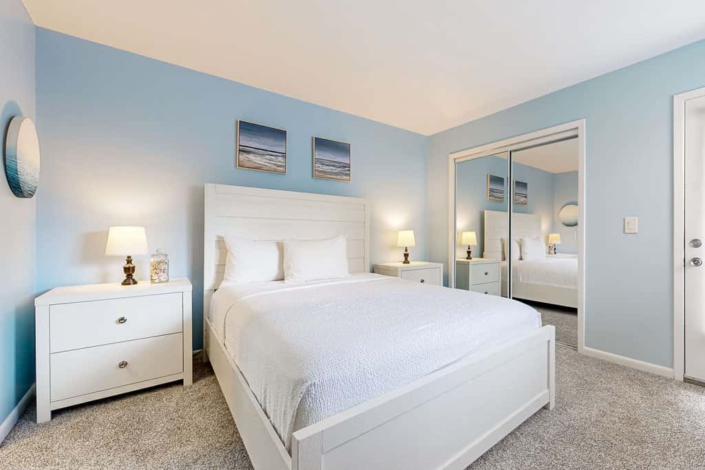 Coastal retreat 