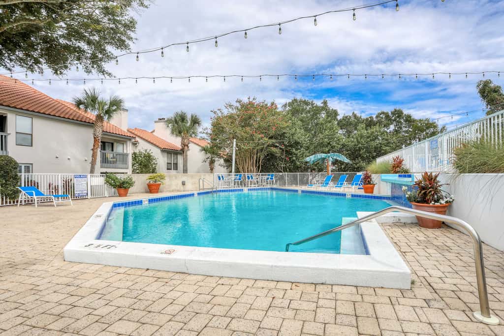 Coastal retreat 