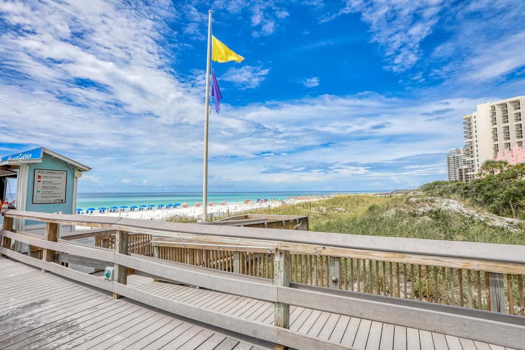 Coastal retreat 