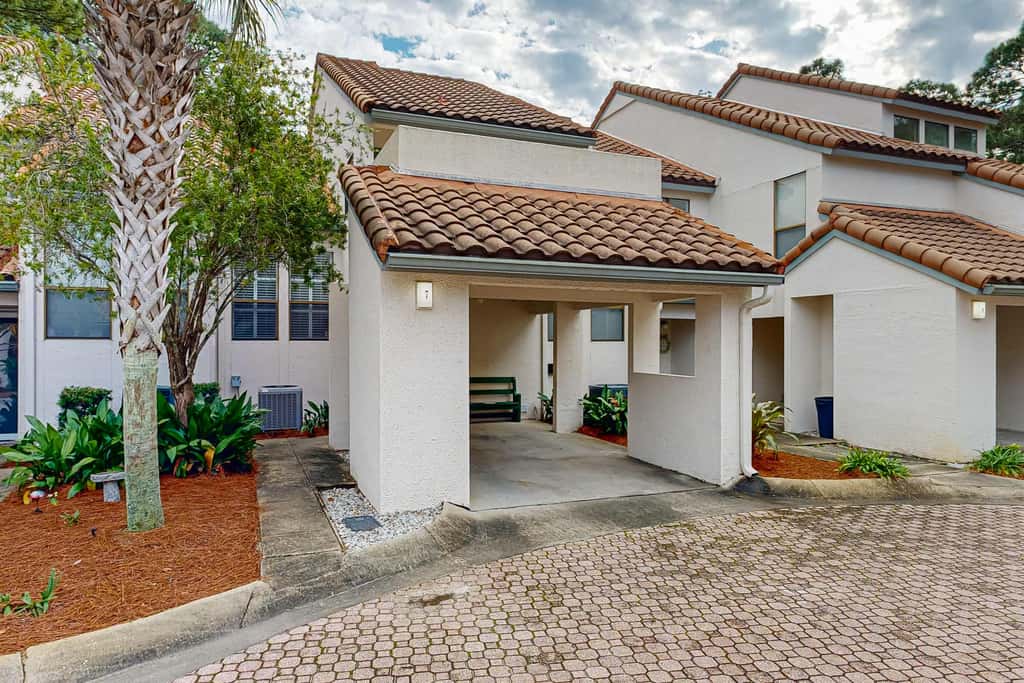 Coastal retreat 