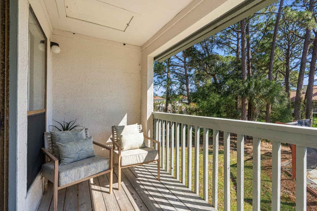 Coastal retreat 