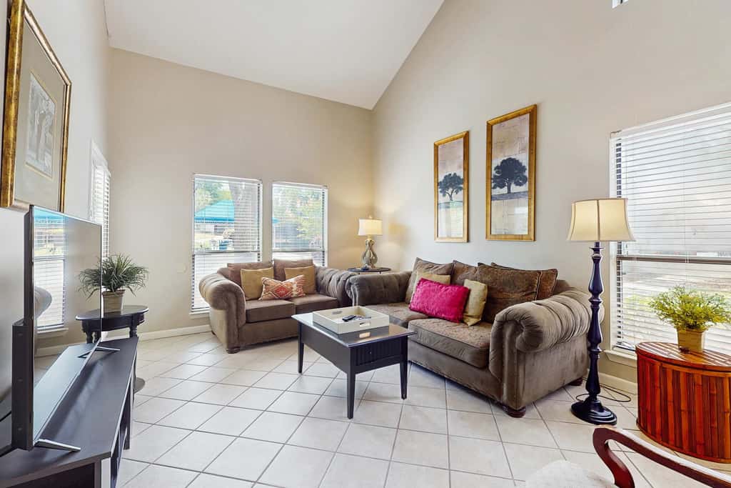 Exclusive Beach Access, Pool & Tennis Courts