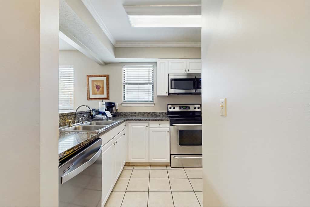 Exclusive Beach Access, Pool & Tennis Courts