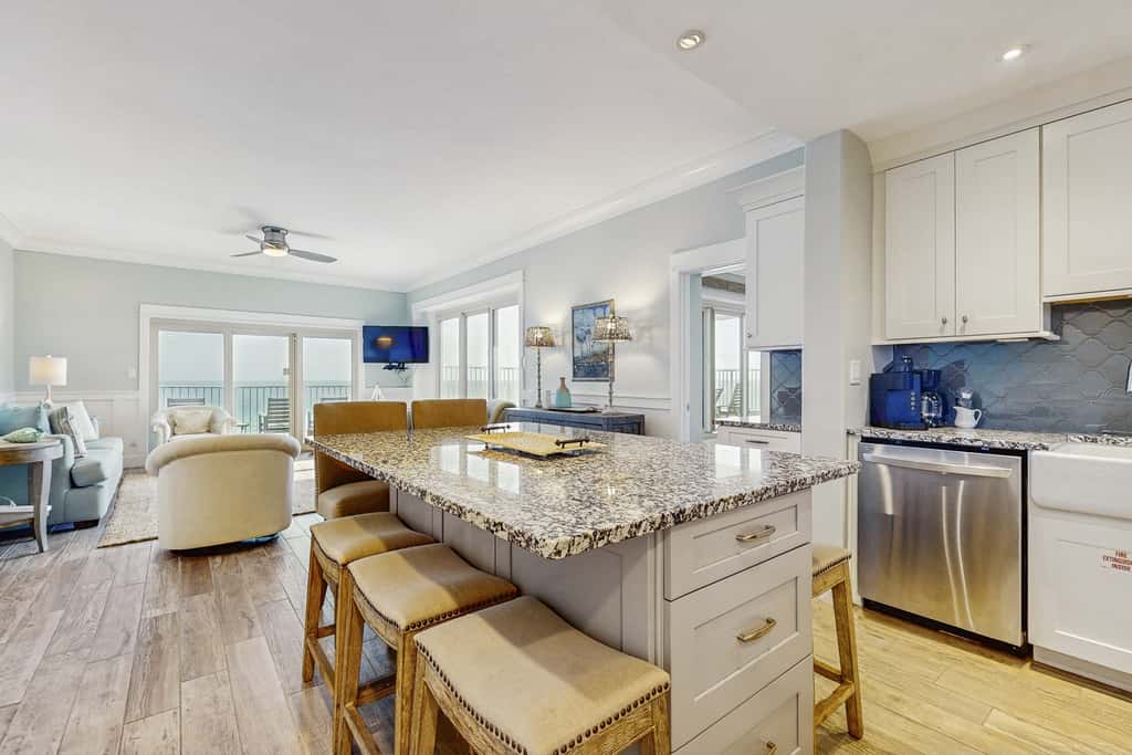 Beachfront Gulf Views | Pool Access