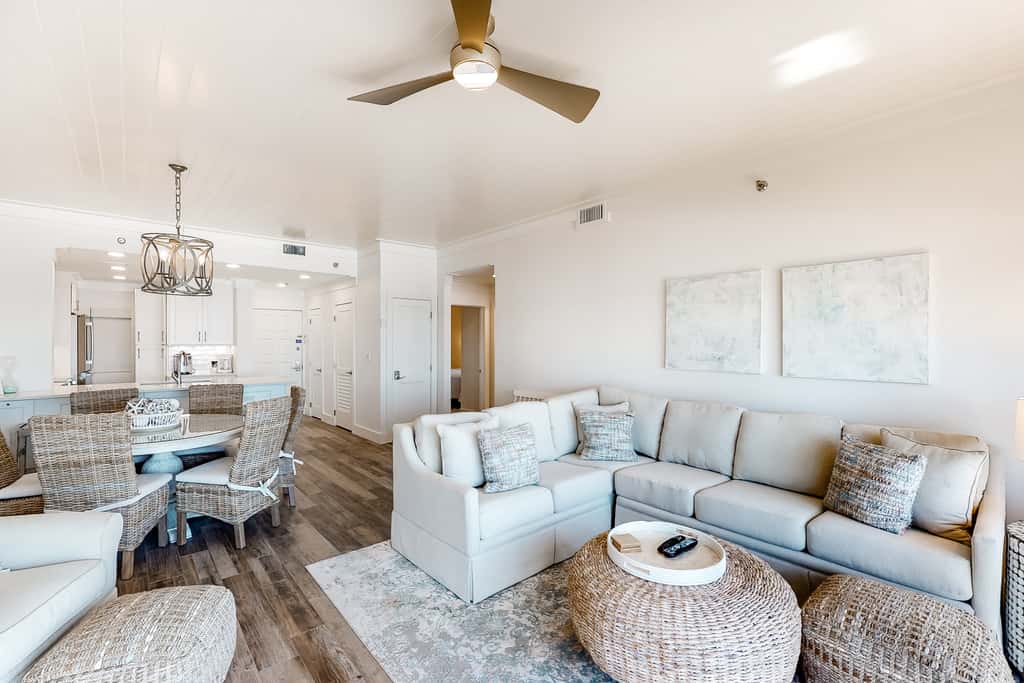 Oceanfront Condo: Pool, Hot Tub, Resort Perks