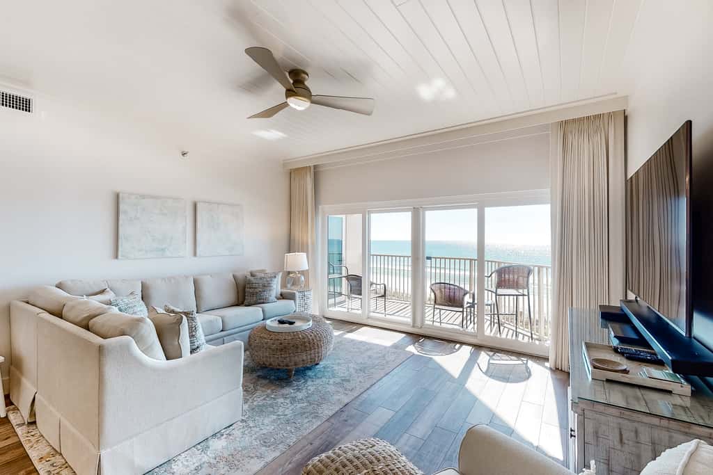 Oceanfront Condo: Pool, Hot Tub, Resort Perks