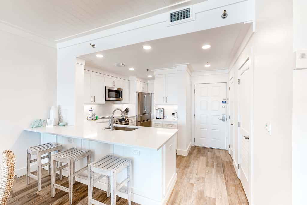 Oceanfront Condo: Pool, Hot Tub, Resort Perks