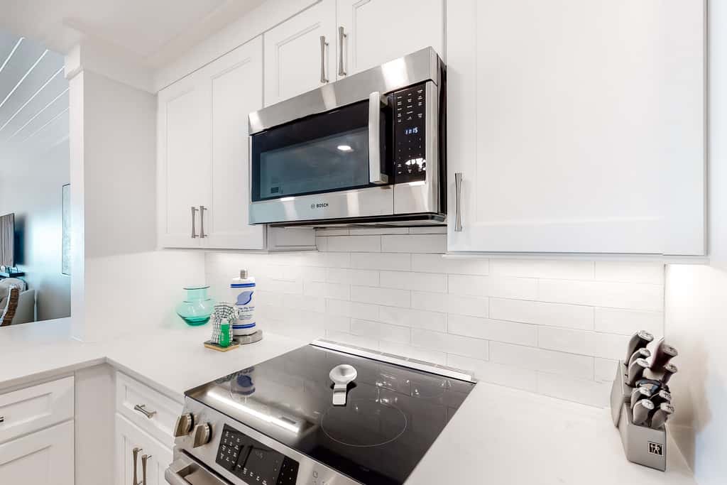 Oceanfront Condo: Pool, Hot Tub, Resort Perks
