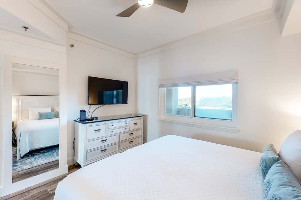 Oceanfront Condo: Pool, Hot Tub, Resort Perks